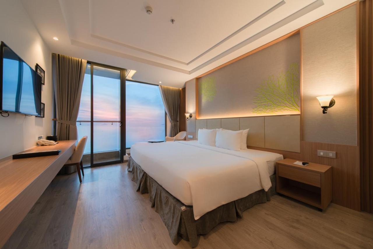 Navada Beach Hotel Nha Trang Exterior foto