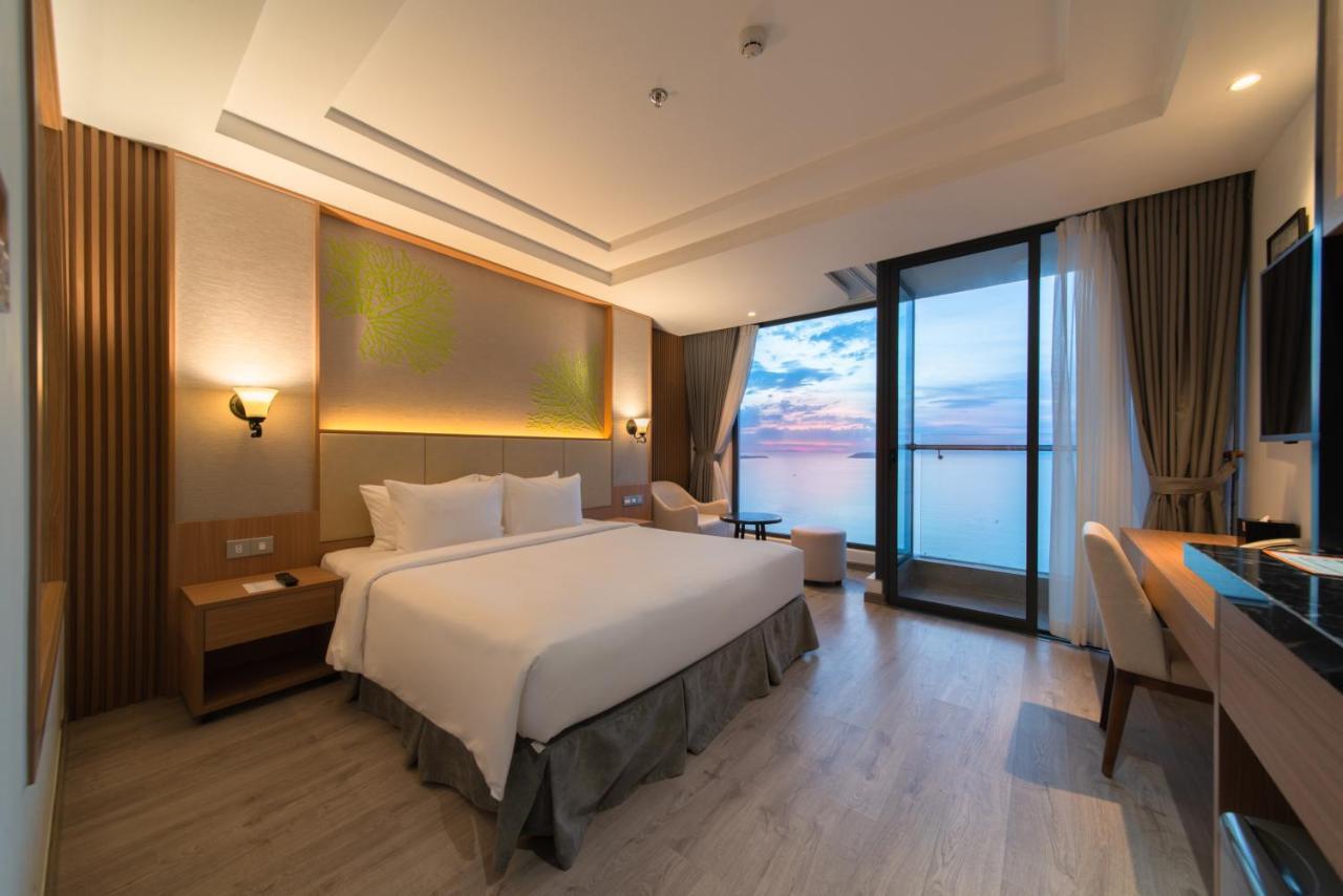 Navada Beach Hotel Nha Trang Exterior foto