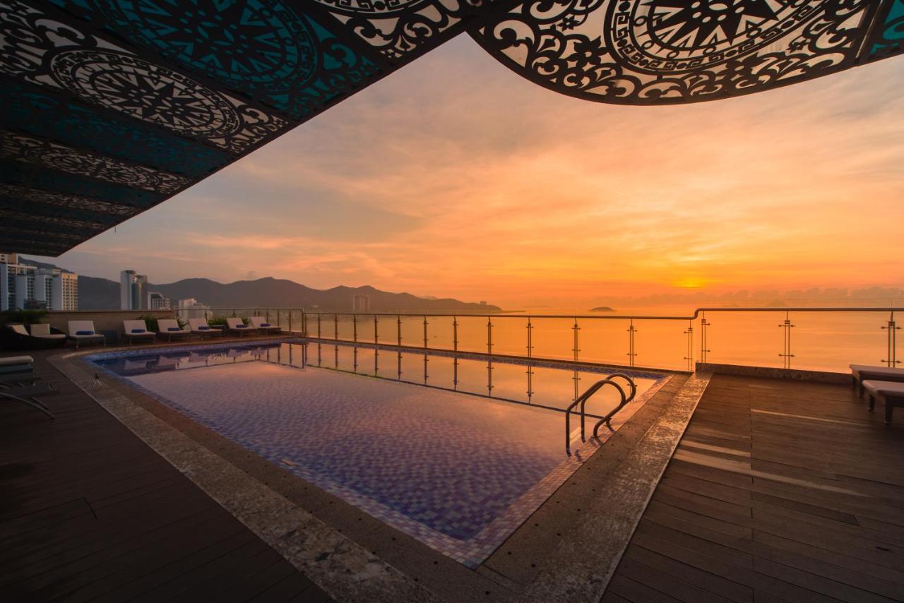Navada Beach Hotel Nha Trang Exterior foto